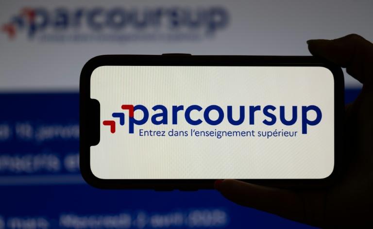 Parcoursup: premiers résultats dans quelques heures
