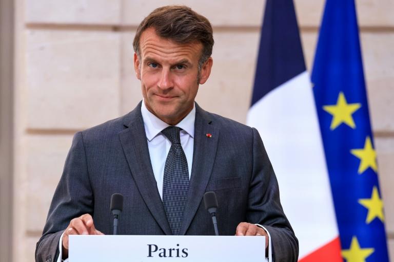 Flotte fantôme russe: un nouveau pétrolier arraisonné dimanche dans l'Atlantique par la France, annonce Macron