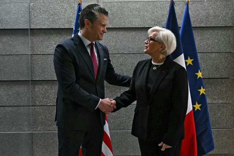 Commémorations du débarquement en Normandie: Hegseth appelle les Européens au réarmement