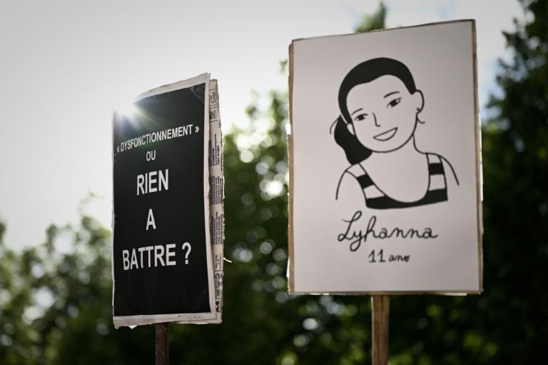 Affaire Lyhanna: des milliers de manifestants en colère interpellent la justice