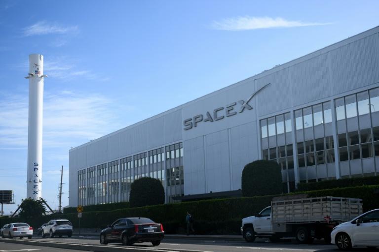 SpaceX: Wall Street oscille entre ferveur et doutes avant une entrée en Bourse titanesque