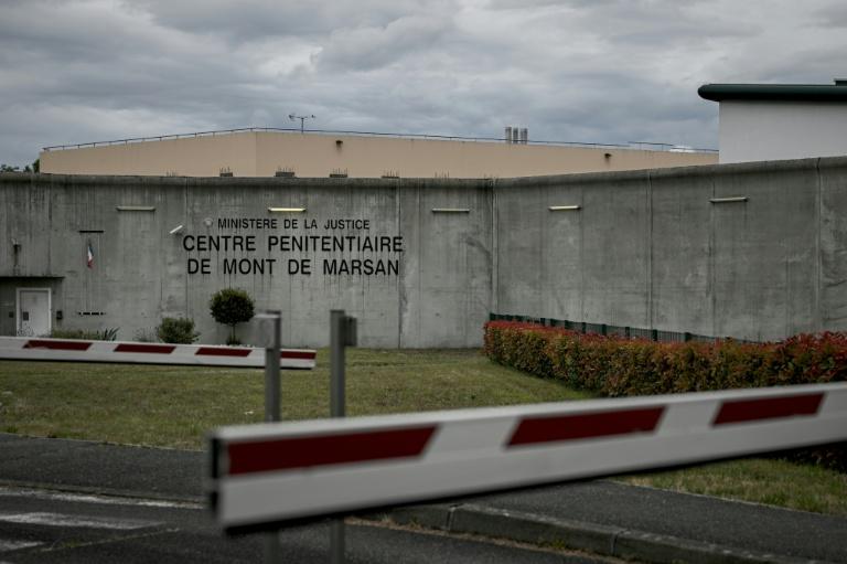 Lyhanna: pour Macron, "la confiance dans nos institutions" ébranlée