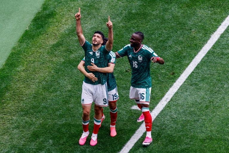 Mondial-2026: après le Mexique, le Canada et les Etats-Unis entrent en scène