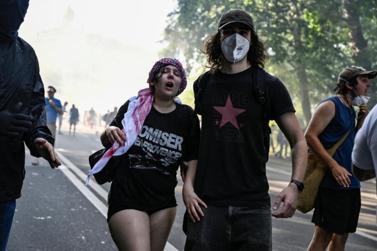 Multiples affrontements entre manifestants anti-G7 et police à Genève (journalistes AFP)