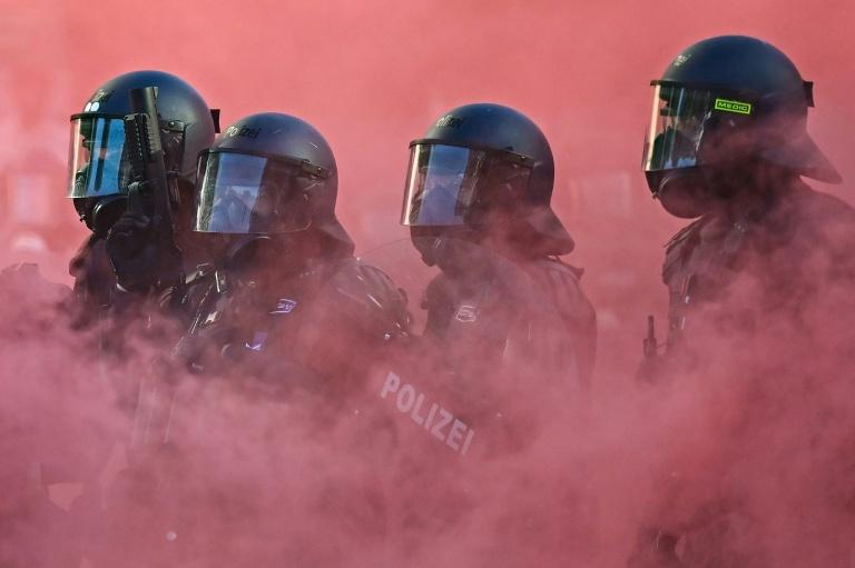 Multiples affrontements entre manifestants anti-G7 et police à Genève (journalistes AFP)