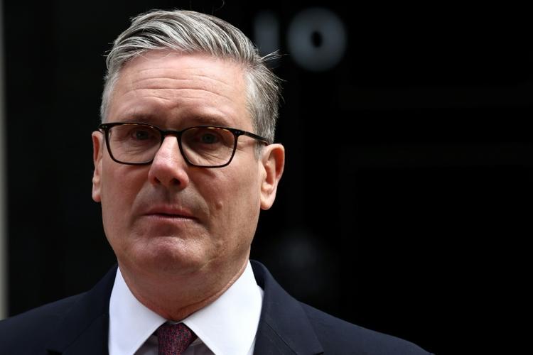 Keir Starmer, l'avocat discipliné incapable d'impulser le "renouveau" au Royaume-Uni