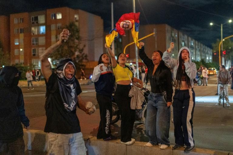 "Résistance !": des milliers de Colombiens manifestent contre le nouveau président pro-Trump