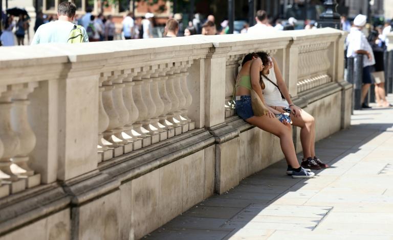 Canicule: l'Europe suffoque, la climatisation en débat, le réseau électrique sous tension