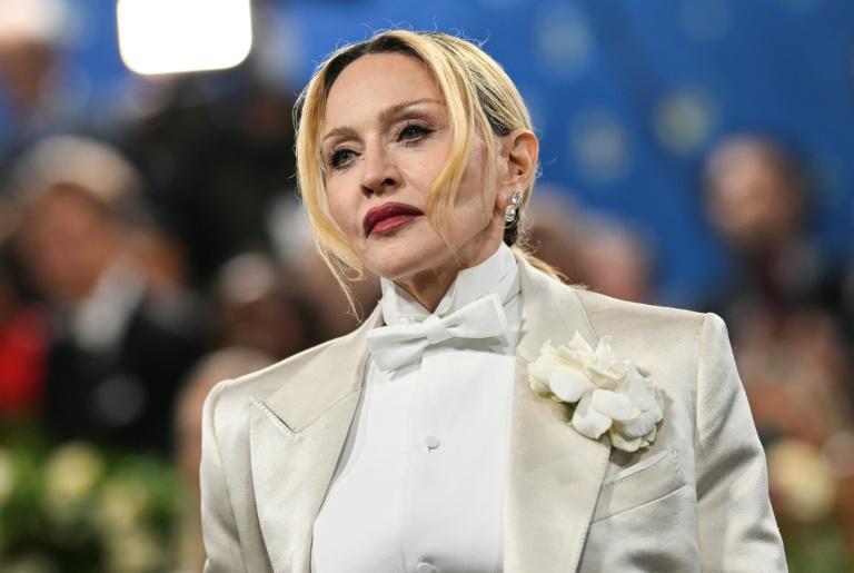Madonna, retour en grâce et en club avec "Confessions II"