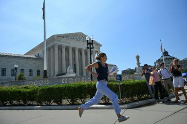 La Cour suprême américaine sanctuarise le droit du sol, un revers majeur pour Trump