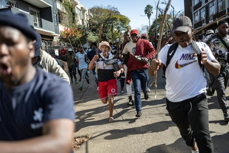 Des milliers de Sud-Africains défilent pour exiger le départ des sans-papiers