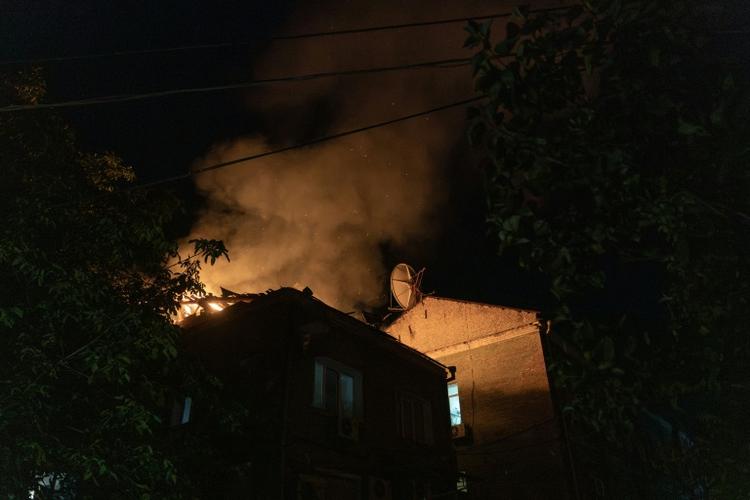 Ukraine: Kiev ciblé par des barrages de missiles, cinq blessés