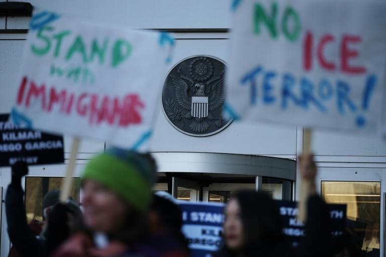 Comment Washington use de menaces et de dollars pour expulser ses migrants en Afrique