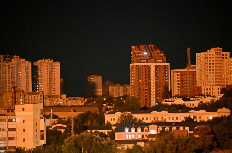 Huit morts dans la région de Kiev, visée par des frappes russes