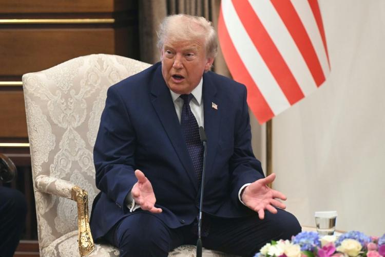 Choyé par les alliés, Trump entre en scène au sommet de l'Otan