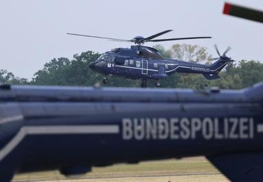 Après l'échec de leur avion commun, Paris et Berlin veulent "une nouvelle dynamique" sur la défense