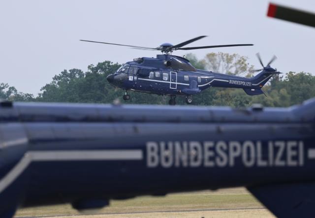 Après l'échec de leur avion commun, Paris et Berlin veulent "une nouvelle dynamique" sur la défense