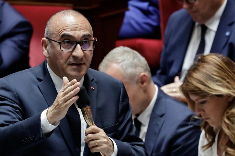 Protoxyde d'azote, rodéos, free parties: les mesures clés du projet de loi Ripost