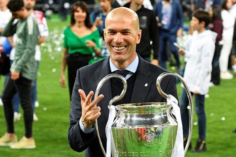 Foot: le jour J pour Zidane, grand favori de l'après-Deschamps