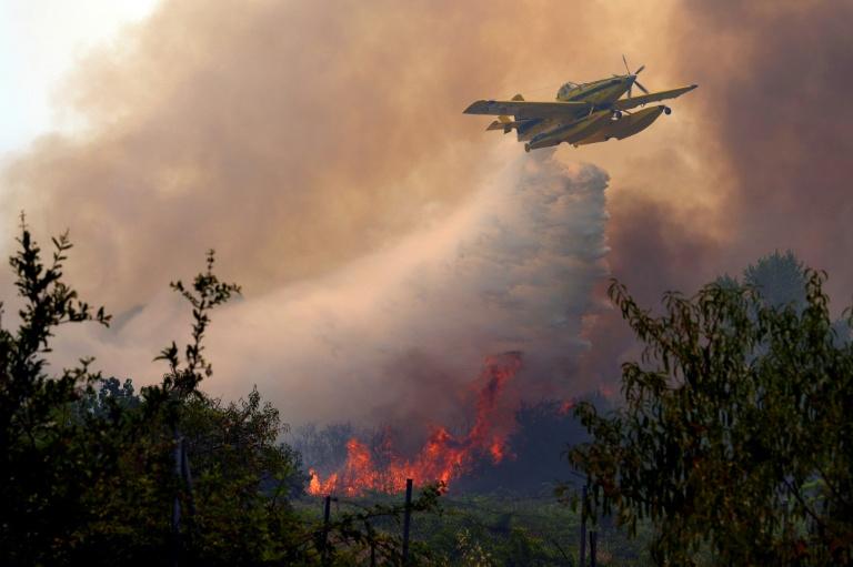 Journées décisives et "heures difficiles" pour contrôler les incendies près de Madrid