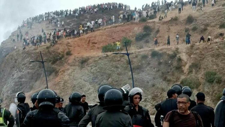 Espagne: 40.000 migrants traversent la frontière depuis le Maroc vers l'enclave de Ceuta
