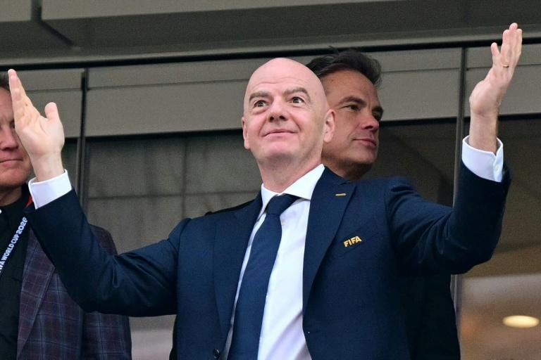 Fifa: fragilisé, Infantino tient une réunion de crise au Maroc