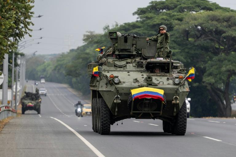 Colombie: investiture du président de la Espriella, allié de Trump en guerre contre le narcotrafic