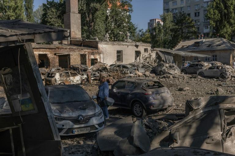 Ukraine : au moins 13 morts dans des frappes russes, Zelensky dénonce une "escalade"