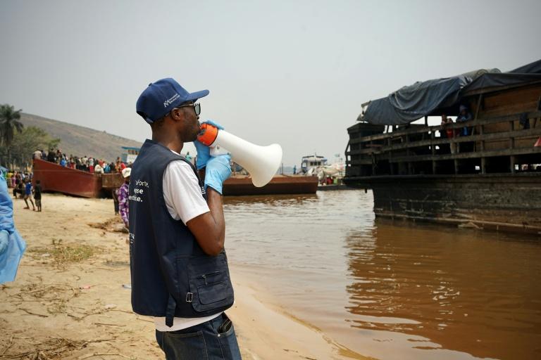Aux abords de Kinshasa, stopper Ebola sur le fleuve Congo