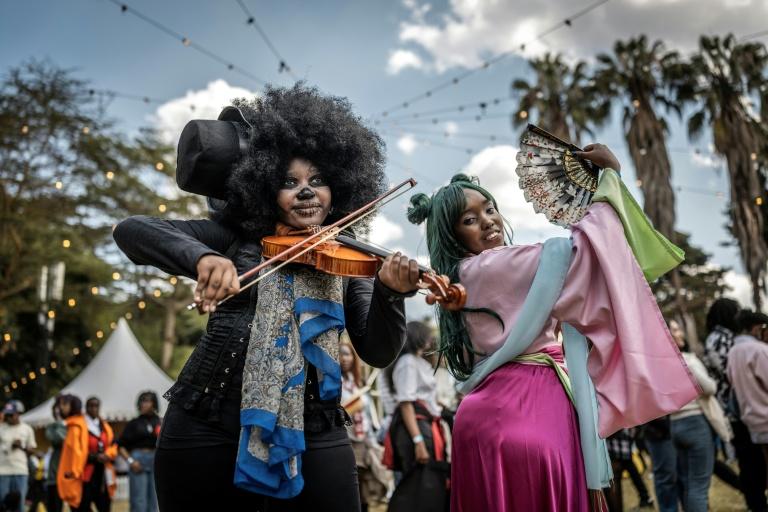 Au Kenya, les adeptes du cosplay font fi du manque de moyens et des préjugés