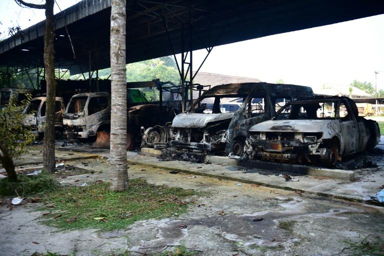 Thaïlande: des dizaines d'attaques font deux blessés dans le sud