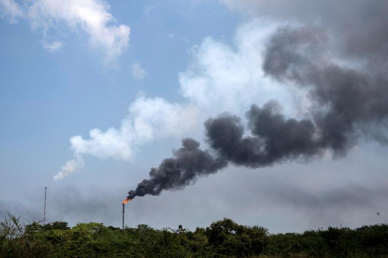 Le Venezuela signe des accords énergétiques avec des multinationales, sous les auspices des Etats-Unis