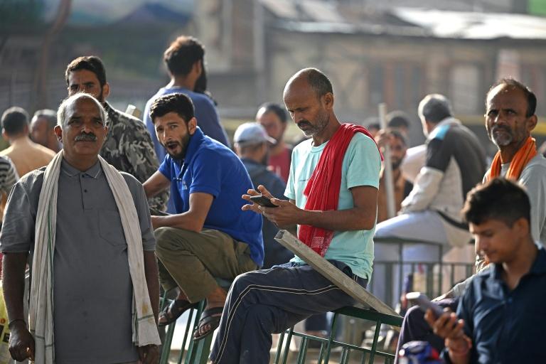 Malgré la rébellion, les travailleurs migrants toujours plus nombreux au Cachemire indien