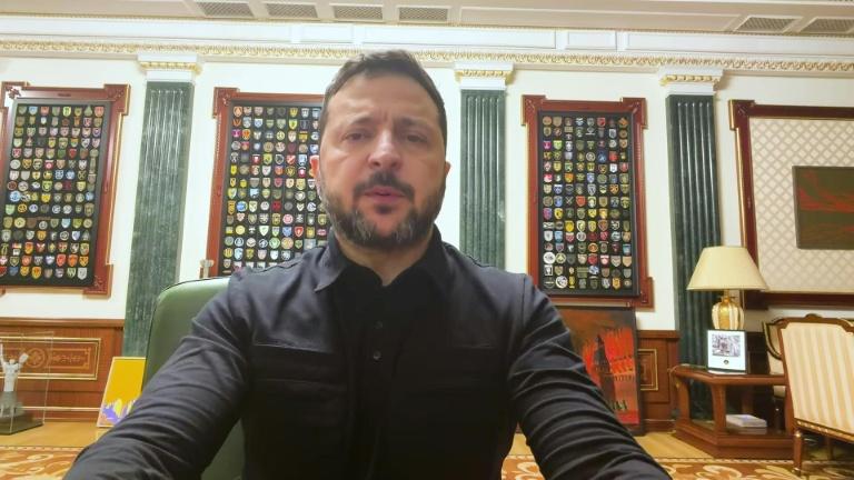 L'Ukraine prendra des "mesures de désescalade" si la Russie fait de même, affirme Zelensky