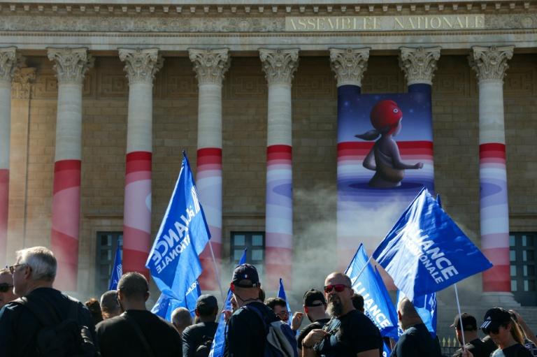 Salaires, conditions de travail, reconnaissance: les policiers d