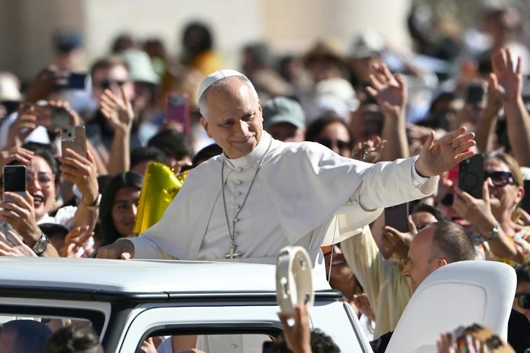 Sécurité XXL, cadeaux et traditions: dans les coulisses d'un voyage du pape