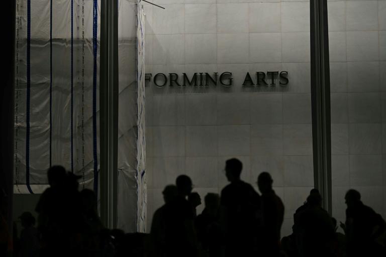 "Pas touche au Kennedy Center": à Washington, une chaîne humaine face aux assauts de Trump
