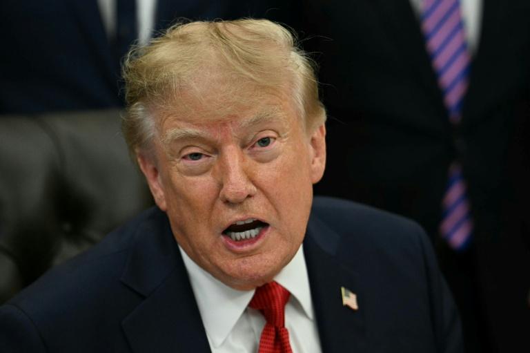 Les médias américains organisent la riposte face à Trump