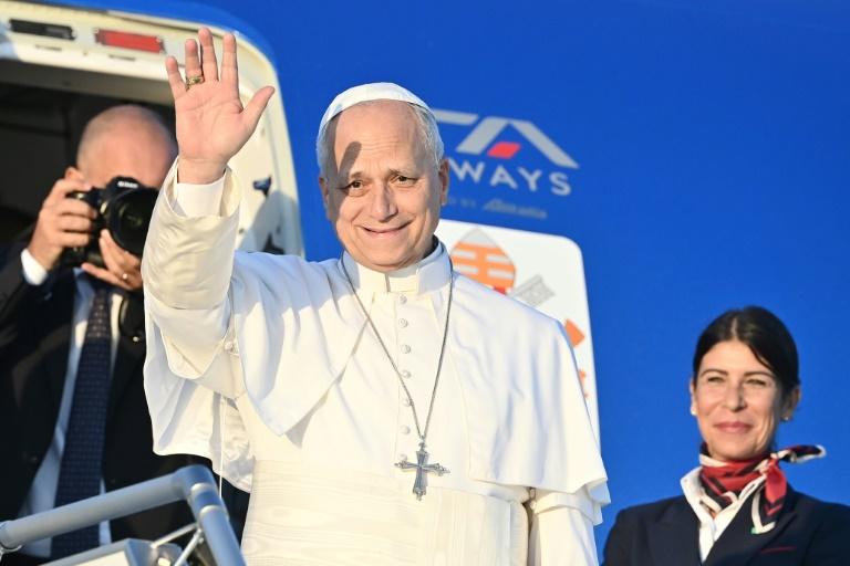 Visite du pape en France : les dossiers brûlants