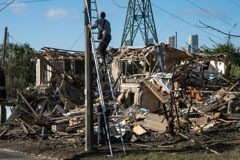 Ukraine : Moscou cible massivement l'énergie, Kiev de nouveau endeuillé