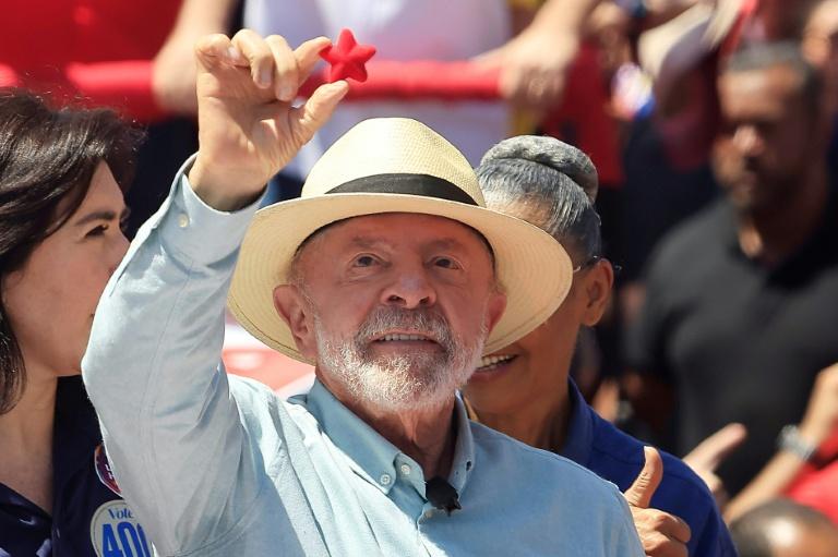 Champion historique de la gauche brésilienne, Lula court contre le temps