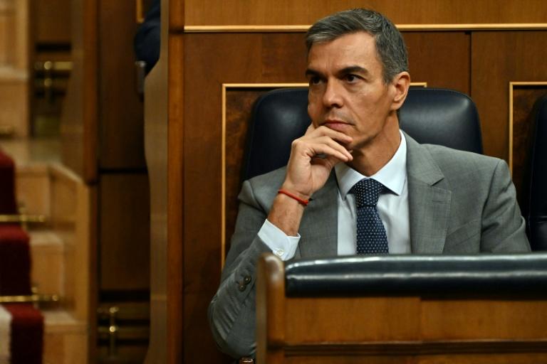 Espagne: Sánchez convoque des élections anticipées après le rejet de ses mesures pour le logement