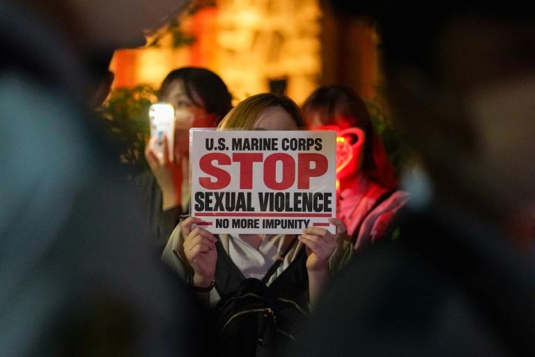 Japon: les militaires américains soumis à un couvre-feu à Okinawa après le meurtre d'une femme