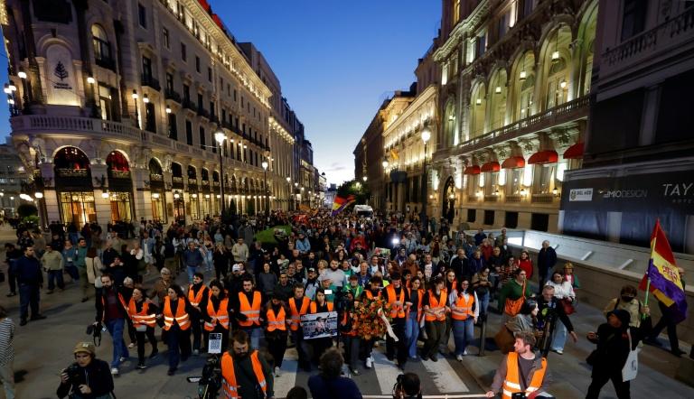 "Merci pour tout" : à Madrid, l'hommage à Maricarmen, devenue symbole de la crise du logement