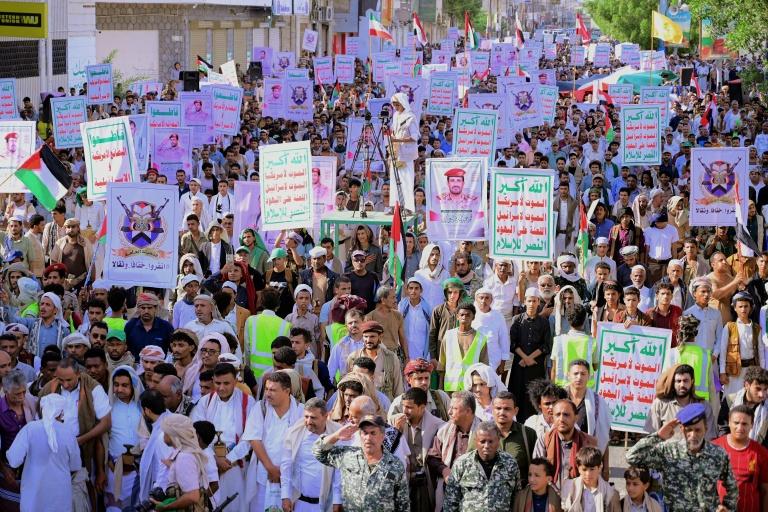 Les Houthis renouvellent leurs menaces contre les aéroports saoudiens, au lendemain de l'attaque meurtrière à Ryad