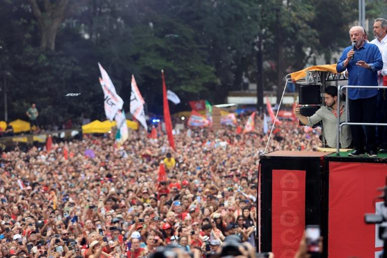 Brésil : Lula mise sur l'allègement de la semaine de travail avant le second tour de la présidentielle