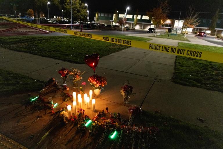 Un adolescent fait quatre morts, dont trois enfants, dans une école de l'ouest des Etats-Unis