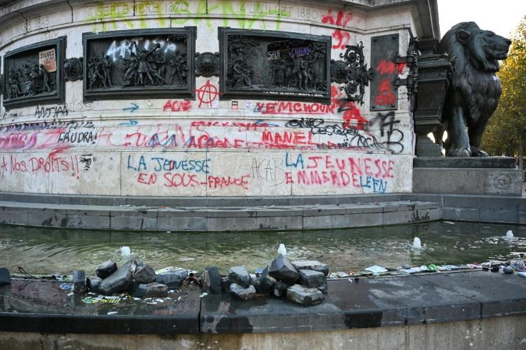 "Comme si on avait eu la guerre": Paris se réveille sidéré après les violences