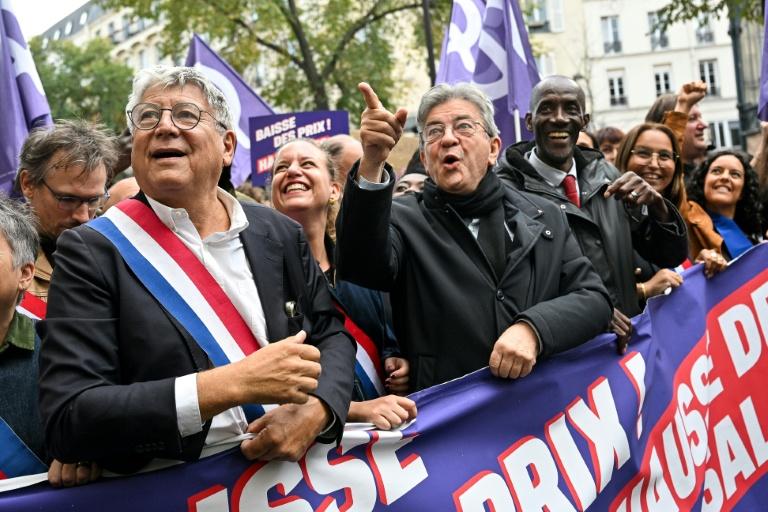 La France entre spectacle de désolation et critiques du maintien de l'ordre