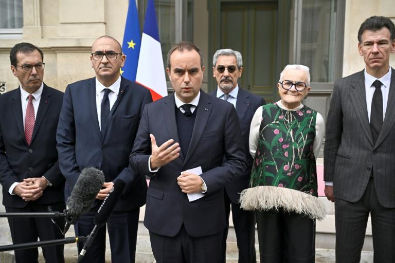 Après une nuit "calme", Lecornu annonce de nouveaux couvre-feux pour mardi soir